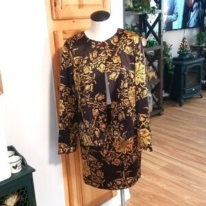 100 % Silk Jacket and Skirt Set  Via Serta NWT. Brown and Gold Beautiful Size 10